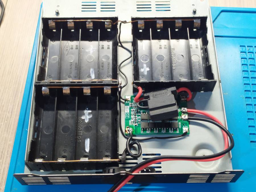 yaesu897battery03.jpg